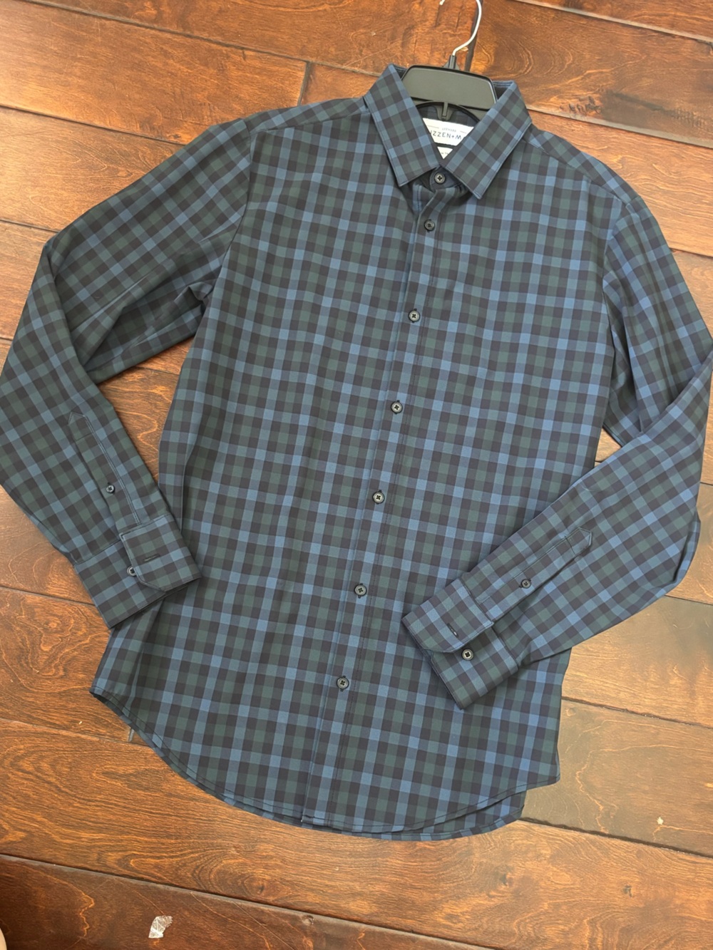 Mizzen+Main Navy and Teal Plaid Button-Down Shirt
